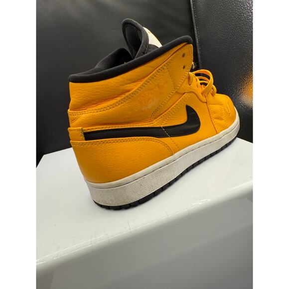 Nike Jordan Mid Taxi Sneakers - Gold and Black - Size 9M main image 5